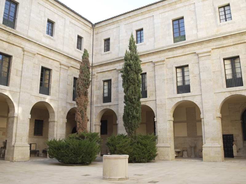 Palacio Episcopal y Museo Diocesano 