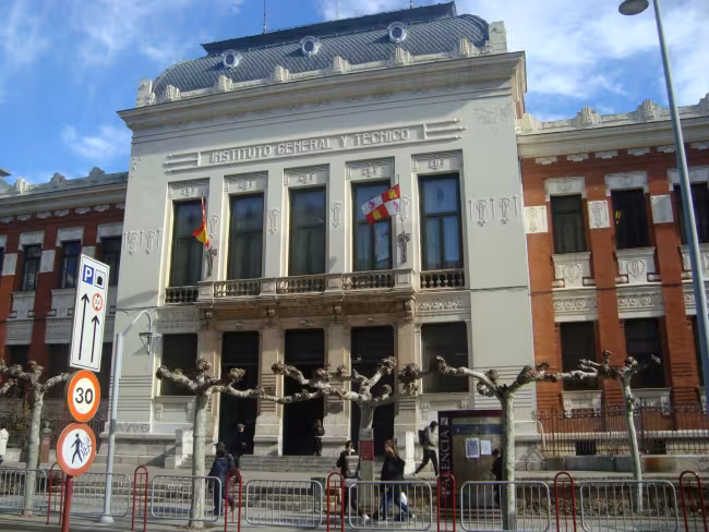Colegio Jorge Manrique - Museo Jerónimo Arroyo