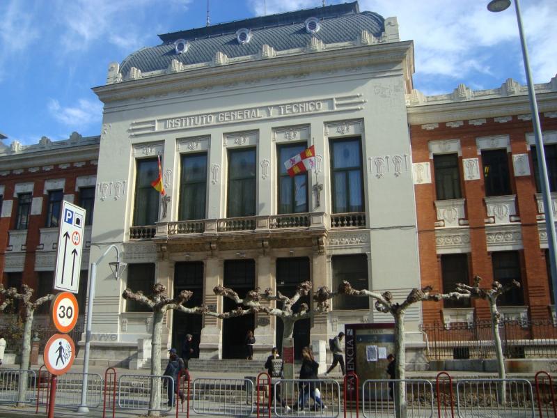 Colegio Jorge Manrique - Museo Jerónimo Arroyo